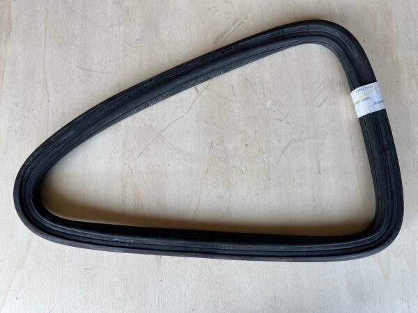 300 SL Gullwing R. Achterzijruit rubber