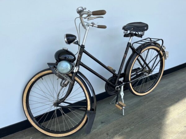 Berini M 13 Ei met Fiets Berini