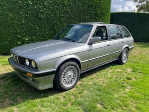 BMW 320 Touring E30