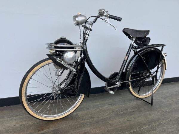 Berini M 13 met Zwanenhalsframe