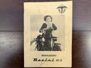 Berini M 13 Eitje Handleiding klein boekje