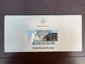 Mercedes Service  Boek 1997 (2)
