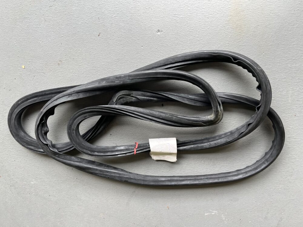 Voorruit rubber Coupe/Cabrio 111/112