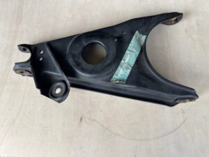 Onderste draagarm Links 111/112
