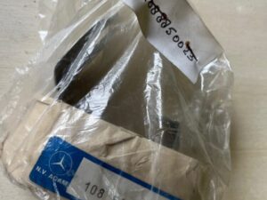 Voorbumper tussenstuk chroom 108