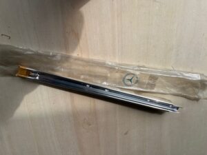 Chroom sierstrip Rechts achterdeur 110/111