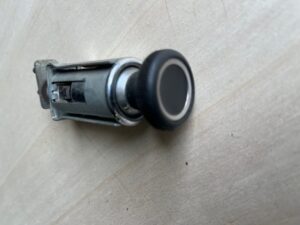 Sigaretten aansteker met kunstof knop