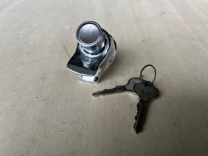 Kofferbakslot buiten 110