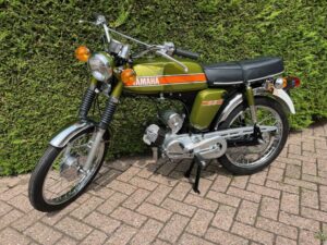 Yamaha FS 1 (378) Olive Green