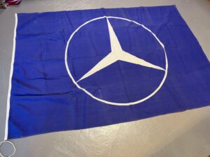Mercedes dealer vlag