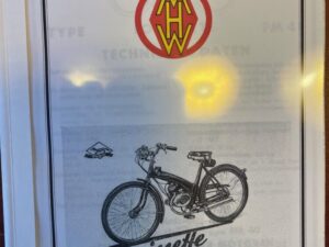 HMW met Foxinette FM 41 Re-print