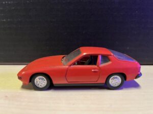 Porsche 924 , 1:43