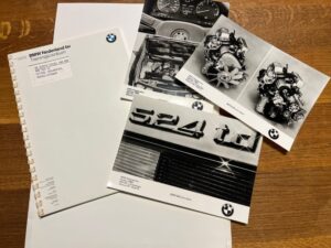 BMW Dealer Introductiemap 524 Td motor 1983