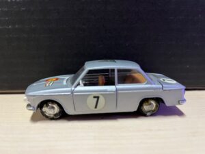 BMW 1602 1:43