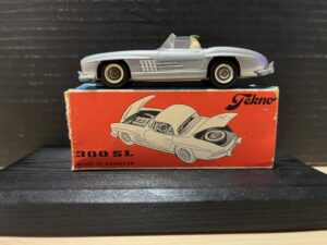 Mercedes 300 SL Roadster , 1:43