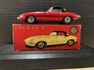 Jaguar E type , 1:43