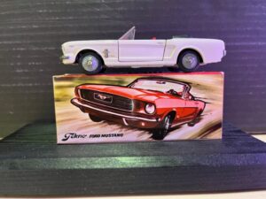 Ford Mustang Wit 1:43