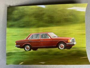 Mercedes Showroom foto type 123